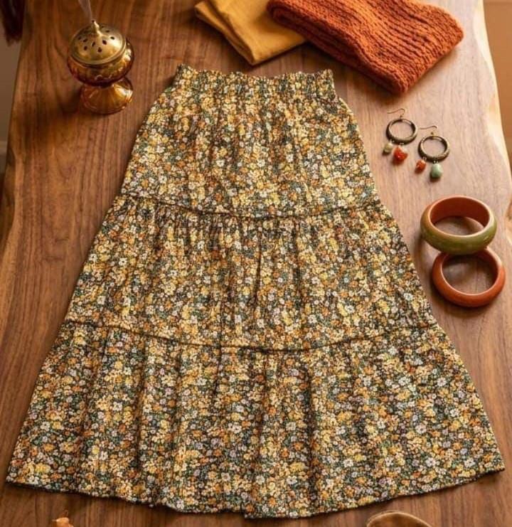 Falda larga estampado floral mostaza con boleros
