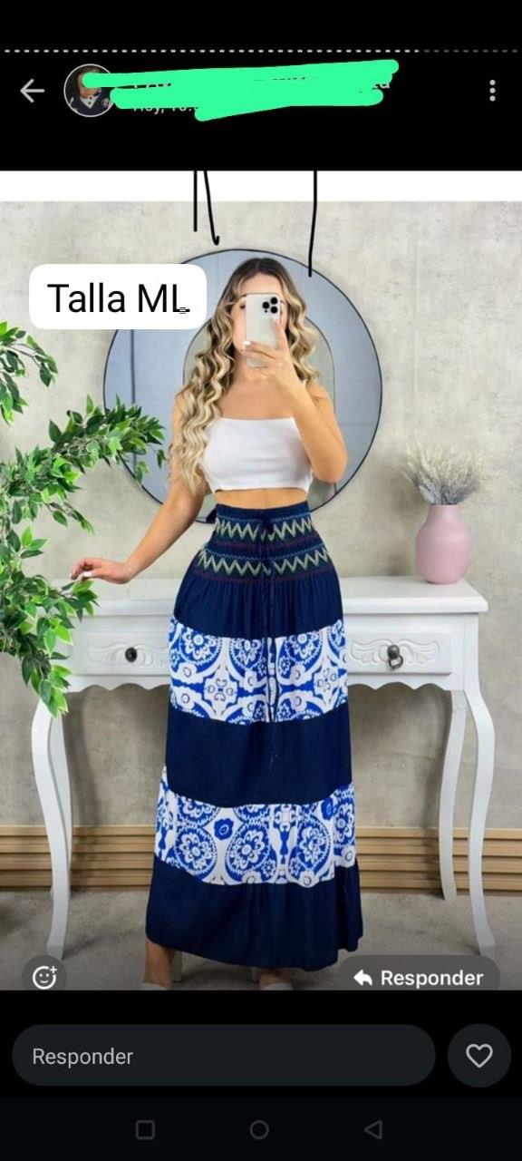 Falda larga azul con estampado talavera y boleros