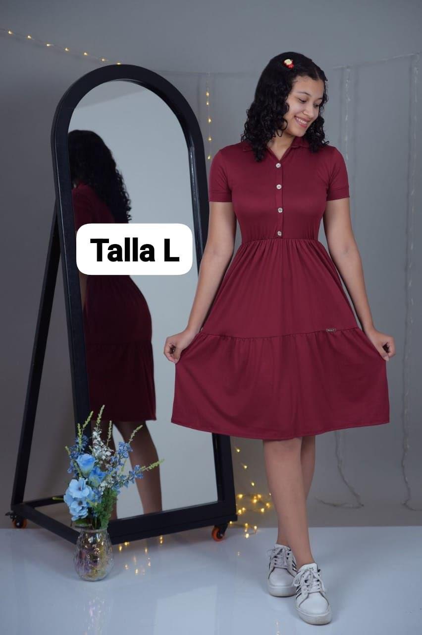 Vestido corto vino tinto tipo polo con botones